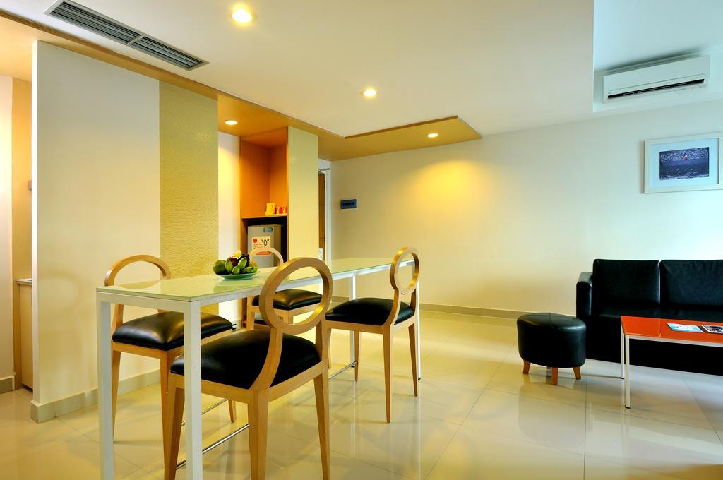 Harris Hotel & Residences Riverview Kuta, Bali Kuta Lombok Exterior foto